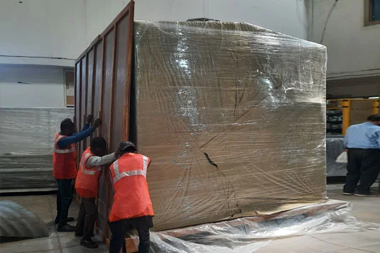industrial packaging for heavy equipment