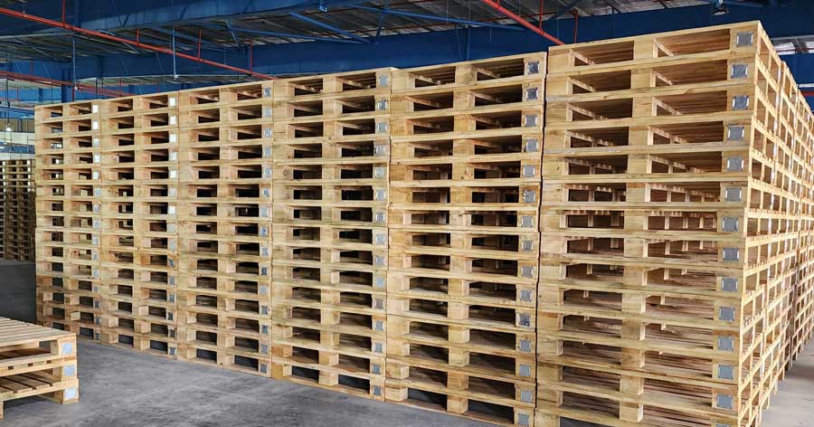 Pinewood Pallet